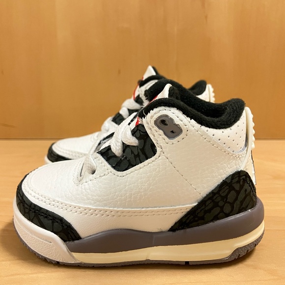 Jordan Retro 3 Cement Grey Toddler - Picture 3 of 8